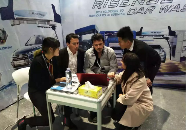 1576128348270669AD89.jpg 44.jpg